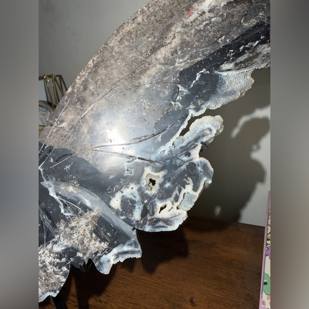 Sphalerite wings - Picture 8 of 8